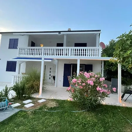 فيلة Katharina For 4 - 8 People