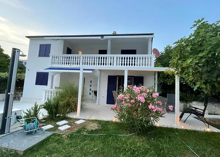 فيلة Katharina For 4 - 8 People