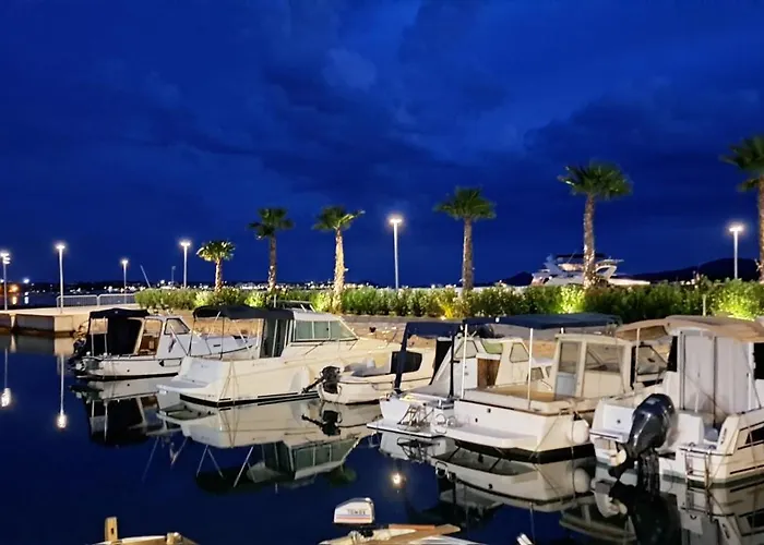 Katharina For 4 - 8 People *